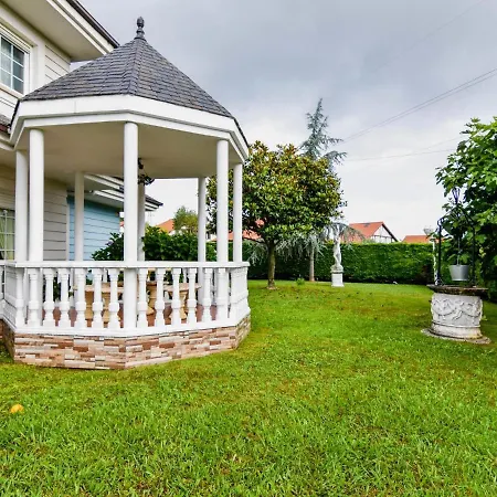 Fantastica Casa Con Piscina Y Jardin